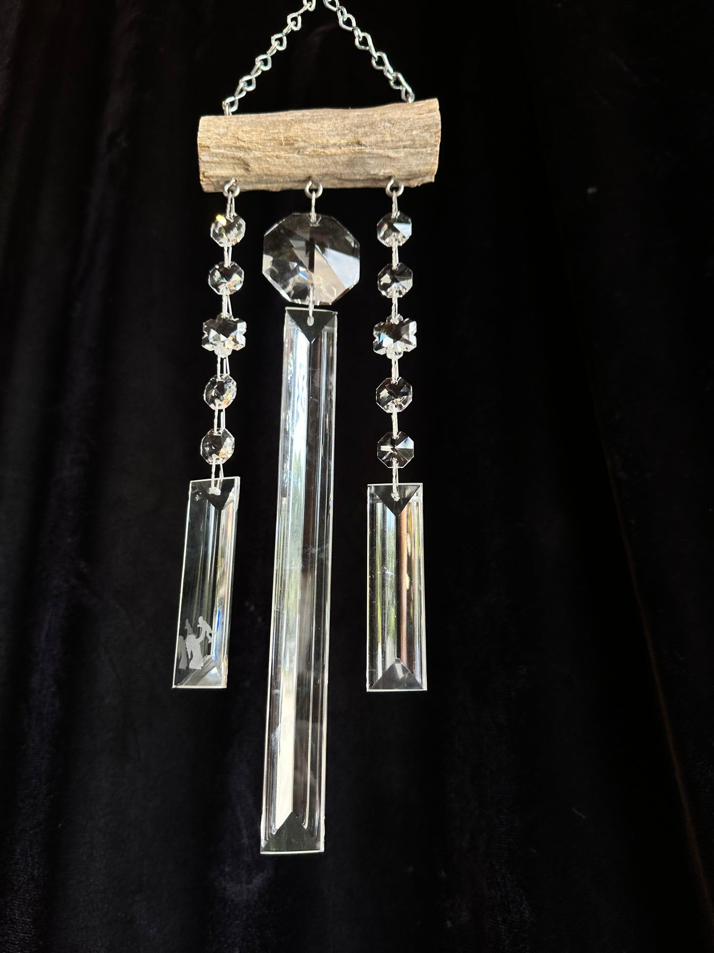Dazzling Driftwood chandelier crystal mother and child etching windchime suncatcher