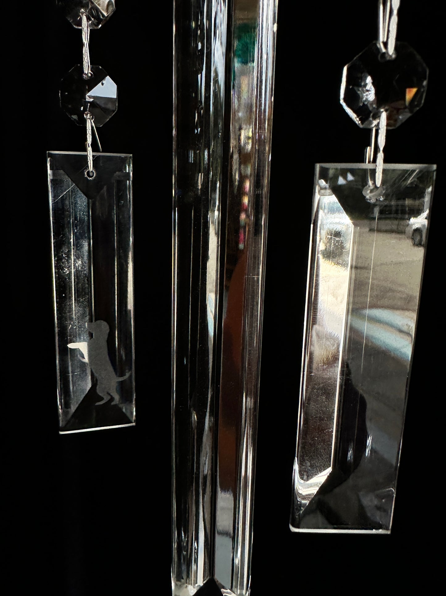 Dazzling Driftwood chandelier crystal dog etching windchime suncatcher