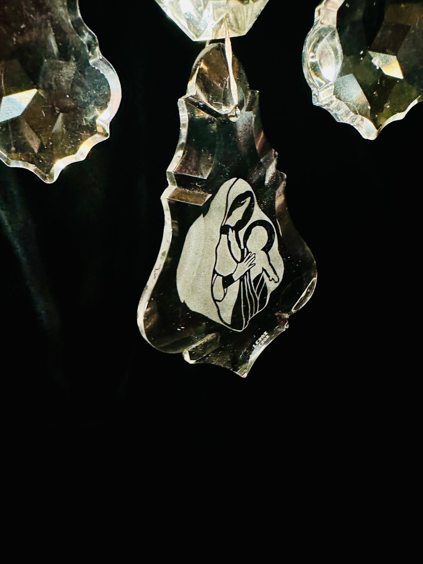 Vintage Lennox crystal nativity suncatcher