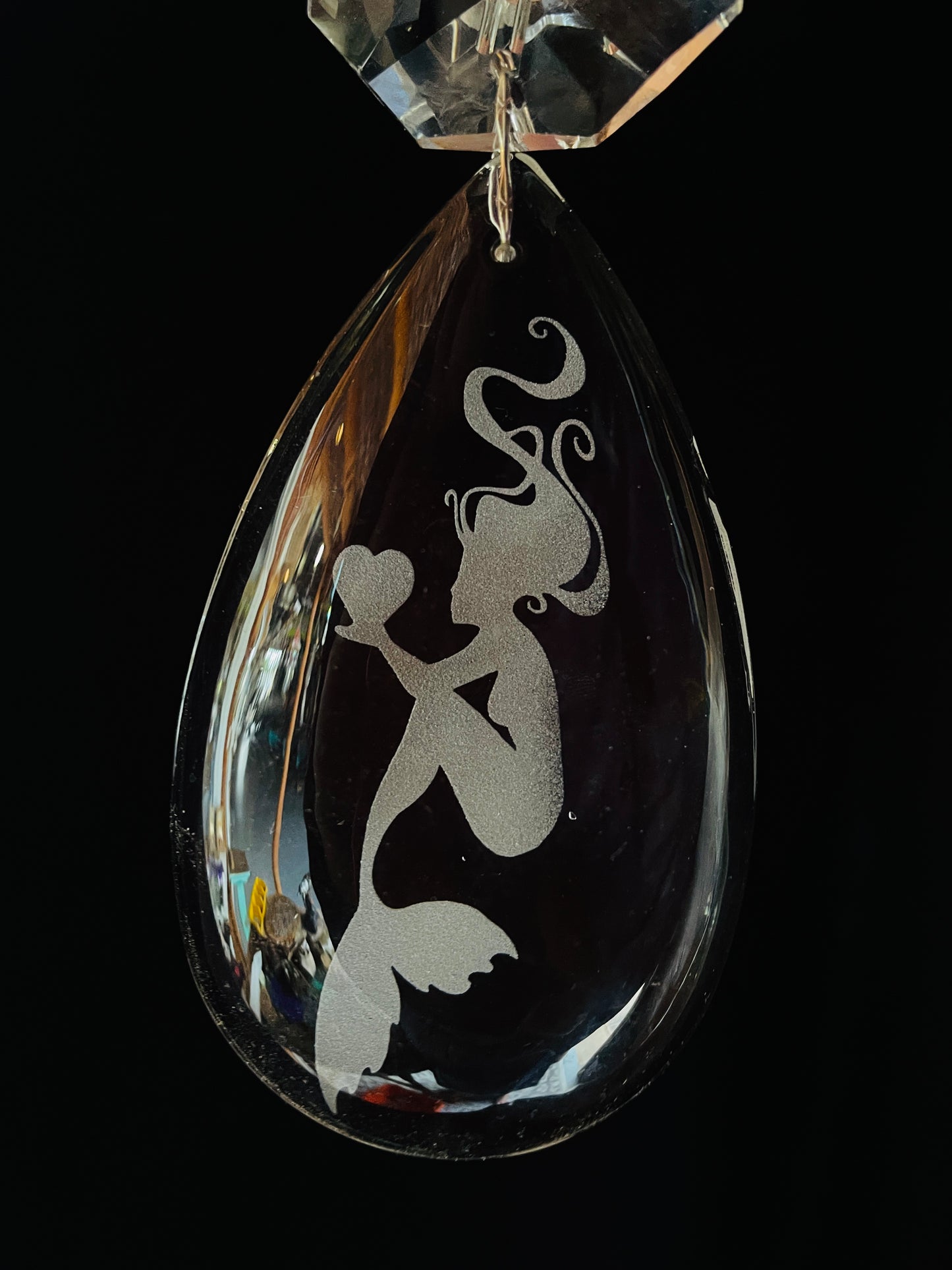 Glistening Driftwood & Crystal Sun Catcher Single Strand With Mermaid Etching