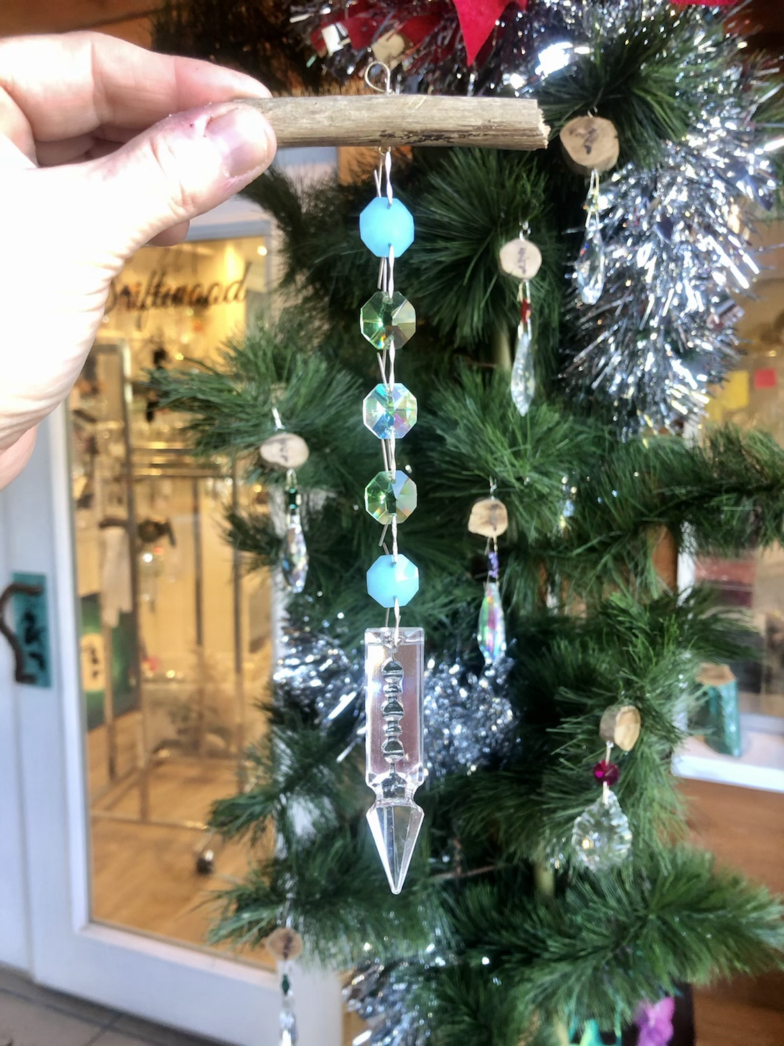 unique gifts Auburndale Florida dazzling driftwood sun catcher